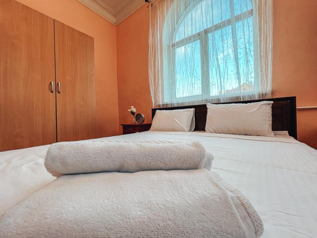 Apartments On Kreshchatik 17 Kiev Ngoại thất bức ảnh